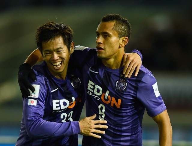 広島退団ドウグラス UAE強豪へ