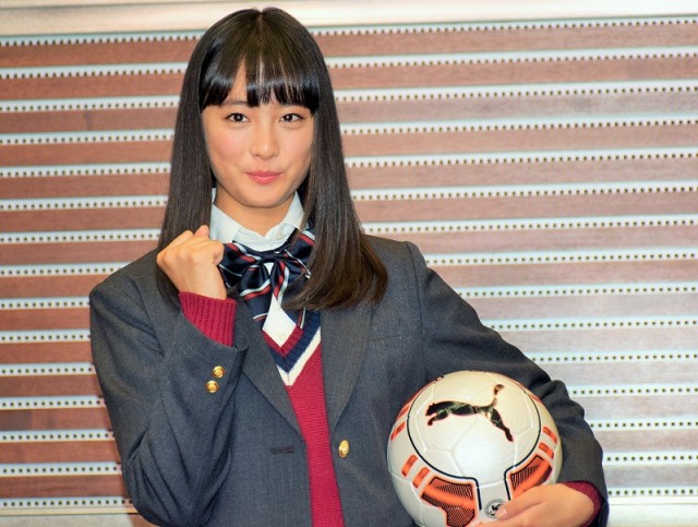 大友花恋 高校選手権マネージャーに就任 好きな選手は岡崎慎司 情熱的にプレーする姿がかっこいい Mixiニュース