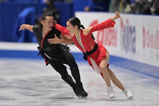 村元哉中、高橋大輔組はリズムダンスで6位の70.74点。7位の小松原美里、小松原尊組とは2.61点差だった
