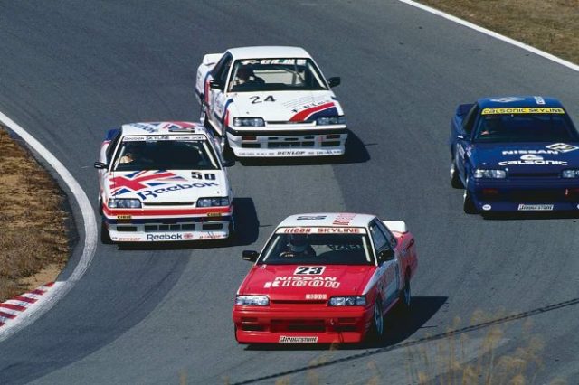 1988年第2戦の西日本ラウンドからは全車がHR31型になった。このレースはアンデルス・オロフソン/鈴木亜久里組の駆るリコーニッサンスカイラインが制した。