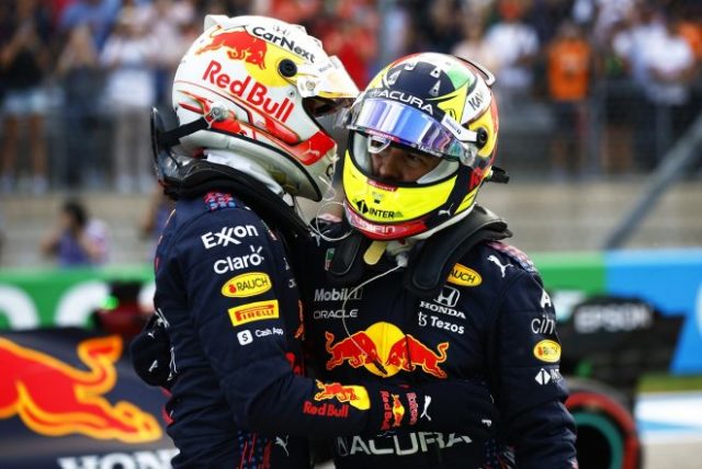 2021年F1第17戦アメリカGP 予選3番手のセルジオ・ペレスとポールのマックス・フェルスタッペン(レッドブル・ホンダ)