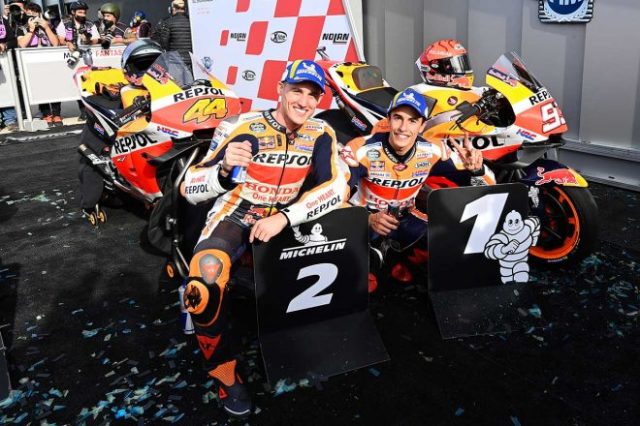 エミリア・ロマーニャGPでワン・ツーフィニッシュを果たしたマルク・マルケスとポル・エスパルガロ