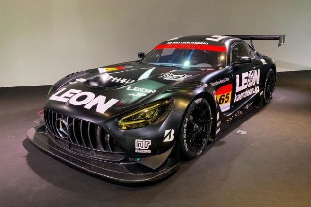六本木のMercedes me Tokyoに展示されているLEON PYRAMID AMG