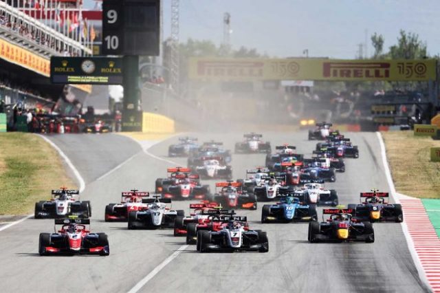 2022年FIA F3第3戦バルセロナ レース2 スタート