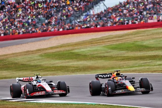 2022年F1第10戦イギリスGP マックス・フェルスタッペン(レッドブル)&ミック・シューマッハー(ハース)