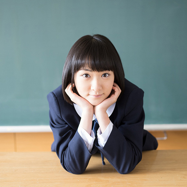 生駒里奈×青山裕企の写真集＆展覧会、展示パネルが当たる企画も