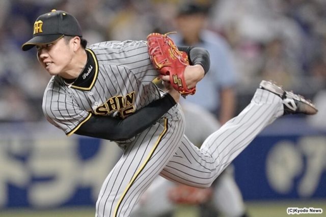 5回無失点で3年ぶりの勝利を挙げた阪神先発・才木 (C)Kyodo News