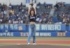 セレモニアルピッチを務めた佐藤晴美さん（球団提供）