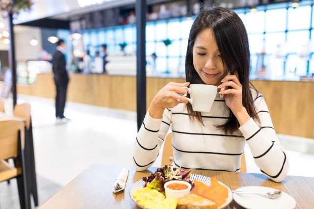 痩せたいならコレ飲んで!食事中に摂るべき飲み物4つ | mixiニュース