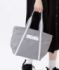 レスポートサック SM E/W EVERYDAY TOTE（出典：Amazon）