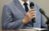母子殺害事件で無罪が確定し、国と大阪府に損害賠償を求めた訴訟の判決を受け、記者会見する原告の男性＝１８日午後、大阪市北区