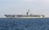 米海軍横須賀基地に向かって航行する原子力空母「ジョージ・ワシントン」＝２０２４年１１月、東京湾