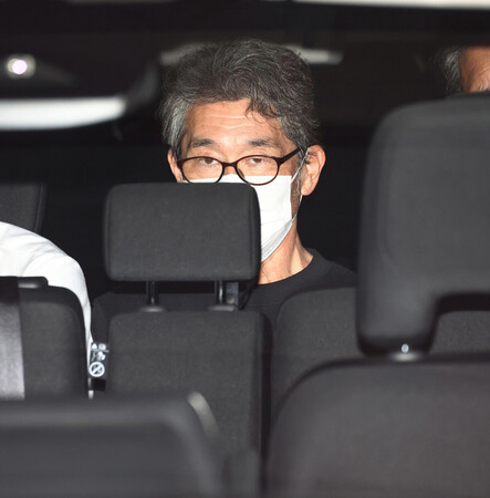 逮捕された松本大樹容疑者=1日午後、東京都文京区