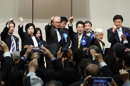 īˤﳲԤεֹ̱罸פǡ夲벣Ĥᤰߤᵪʱ飲ܡˤᣳ塢Ķ