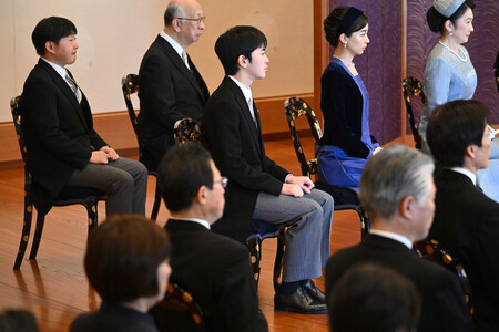 �ֹֽ�Ϥε��פ˽��ƽ��ʤ��줿���ĵܲȤ�Ĺ��ͪ�Τ��ޡ᣹���������ĵ���¡־��δ֡ס���ɽ���ơ�