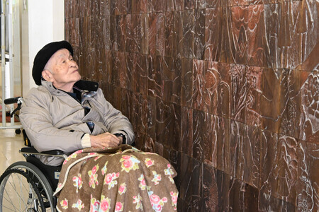 £�輰�˶�դ����������줿��Ħ��Υ�꡼�դ򸫤����������Ѷ���������������ᣲ������ǯ��������������縩�����Ի�