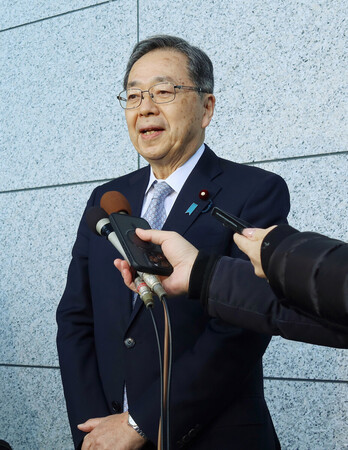 Ω��̱���ޤ����Ĳ�ɧ��ɽ�Ȥβ��̸塢�����Ĥμ��˱���������ޤ���ƣŴ����ɽ�ᣱ����������������ݤ���