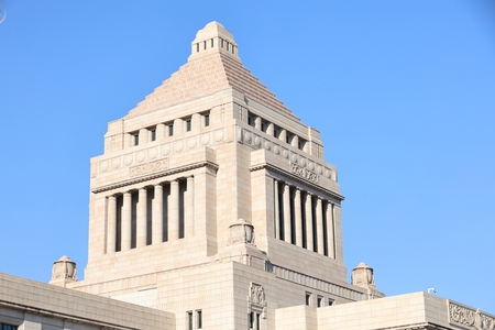 ���Ļ�Ʋ������������Ķ�