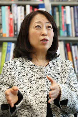 ���󥿥ӥ塼�������������λ����ޤ궵���ᣱ�����������������Ķ�