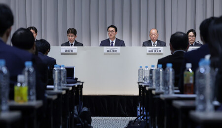 �Ұ��餬�ܵҤ����ۤζ�������ޤ����ʤɤ��Ƥ���������ꡢ���Բ񸫤���ץ�ǥ󥷥����̿�ݸ����������Ĺ������ˡᣱ��������������Թ���