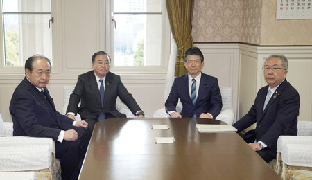 ���аѰ�Ĺ���̤��פ༫̱�ޤγỳ���ֻ��������ˤ���ƻ����Ϣ��ν�����ɧ���Ʊ���ˡᣱ�����������