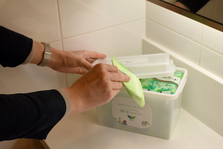 花王が提供する「職場のロリエ」=12日、東京都中央区