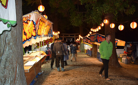 東日本大震災前の規模で復活した山津見神社の例大祭=2025年12月、福島県飯舘村