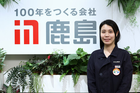 鹿島の技術系社員、百合恭子さん=2月20日、東京都港区