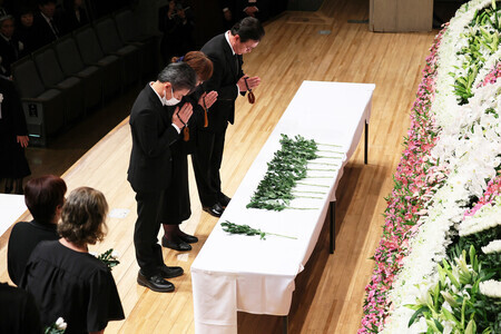 ��ǯ�֤�˳��Ť��줿Į��Ť����鼰�ǡ����֤����²��ᣱ�������������ܸ��׾�Į