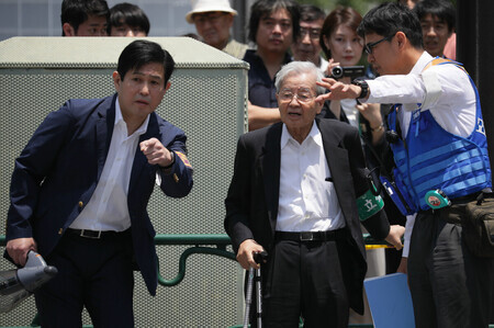 ���θ���ǹԤ�줿�¶���ʬ�κݤιⶶů����ʺ��ˤ����͹����������ԡ�����ˡᣲ������ǯ��������˭���