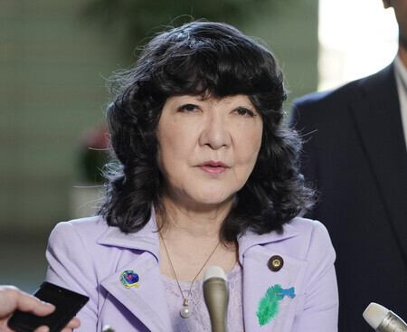 ���˱������һ����Ĥ���̳��ᣲ���������괱š