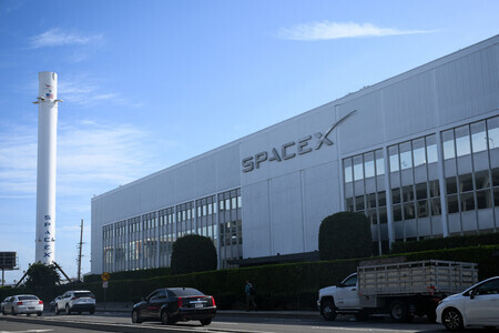 米宇宙・人工知能(AI)企業スペースXの本社社屋=8日、カリフォルニア州ホーソーン(AFP時事)