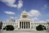 国会議事堂＝８日、東京都千代田区