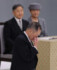 全国戦没者追悼式で、追悼の辞を述べた遺族代表の金森武士さん（手前）＝１５日午後、東京都千代田区