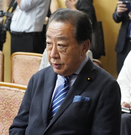 新党「民主改革の会」の議員総会に臨む野田佳彦氏=24日午後、国会内