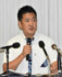 記者会見するジャパンエンターテイメントホールディングスの加藤健史代表取締役ＣＥＯ（最高経営責任者）＝３０日午後、那覇市