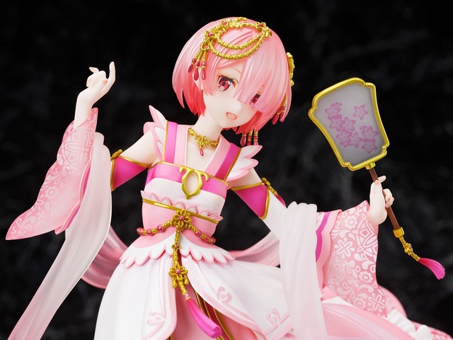 「ラム -漢服- 1/7スケールフィギュア」29,700円(税込)(C)長月達平・株式会社KADOKAWA刊/Re:ゼロから始める異世界生活2製作委員会