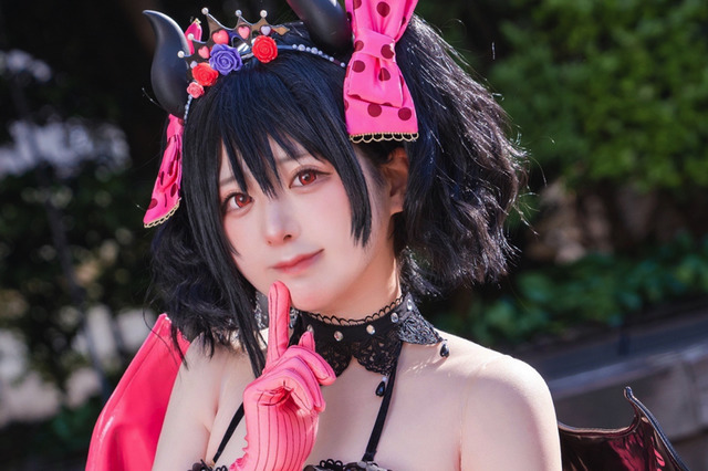 矢澤にこ『ラブライブ!』/モデル:九十九ぱて、撮影:tama