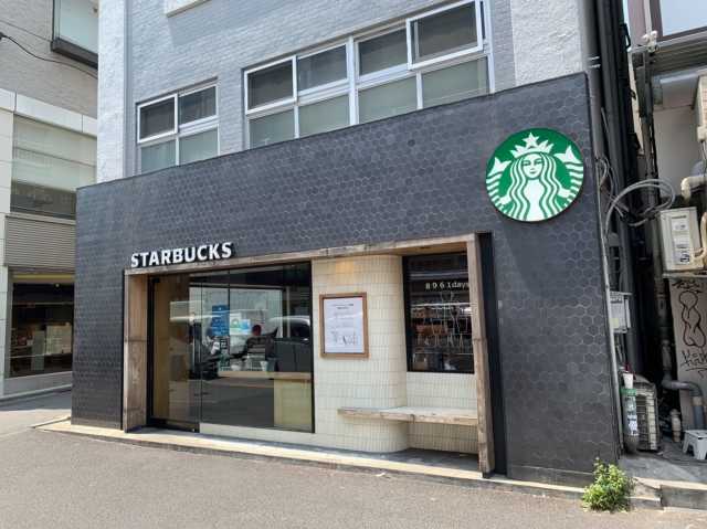 <br /> 原宿店の外観
<br />
<br />
<br />