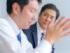 部下からの「逆パワハラ」に悩む上司は、良かれと思って部下をかばい、自分を責めてしまいがちです。その思考が、かえって自分を追い詰める罠になることも……。※サムネイル画像：PIXTA