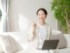 何にどれくらいお金を使うのか、使いたいのかは人それぞれです。ただ、老後を迎えたときには「これまでと同じ感覚でお金を使ってよいのか」を今一度考える必要があります。元銀行員の筆者と共に考えてみましょう。※サムネイル画像:PIXTA