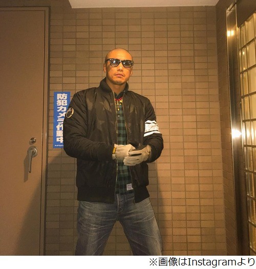 金子賢が人生初のスキンヘッド