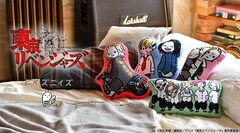 「東京リベンジャーズ」とビィズニィズのコラボグッズバナー。
